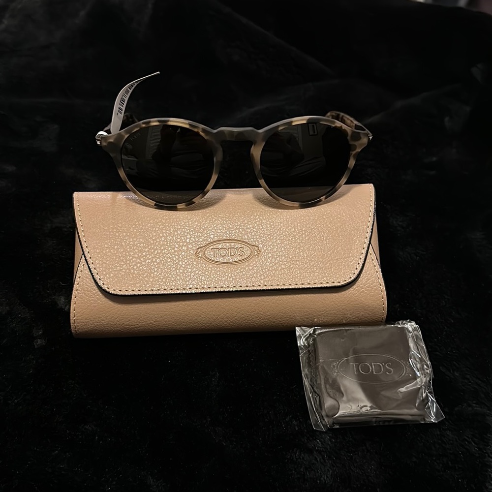 NWT Tod’s Sunglasses Unisex